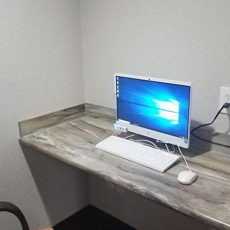 Oak Hill Inn & Suites Canton 외부 사진