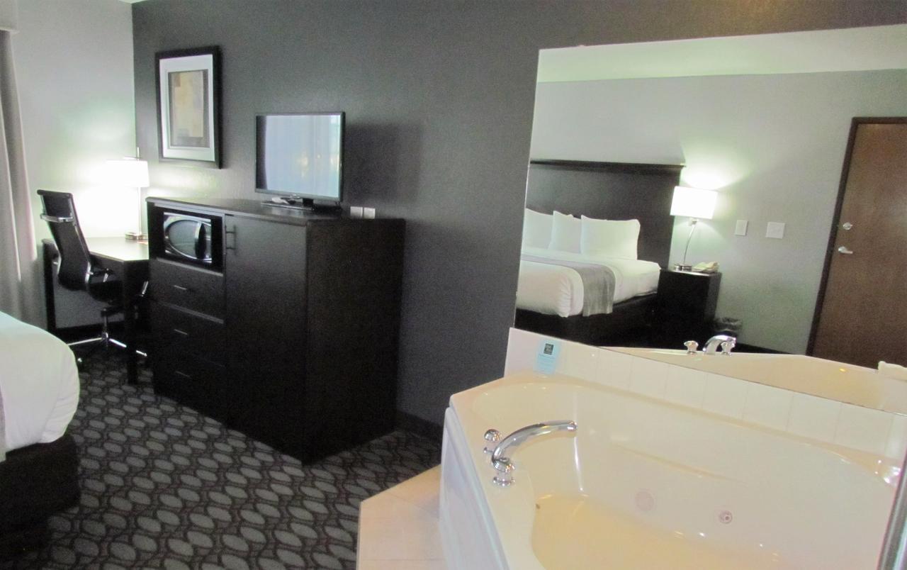 Oak Hill Inn & Suites Canton 외부 사진