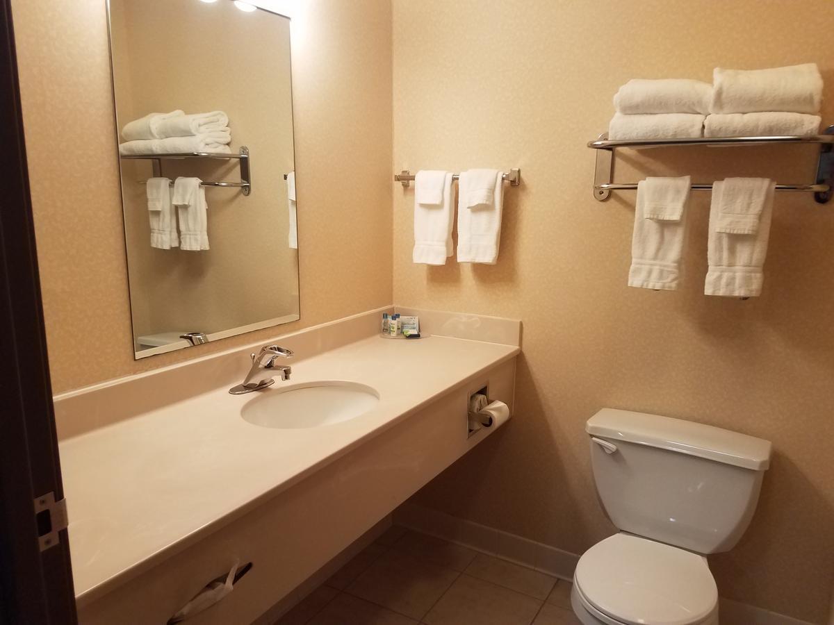 Oak Hill Inn & Suites Canton 외부 사진